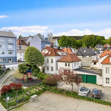 Modern Penthouse With A View - Behind Bryggen Apartment Bergen