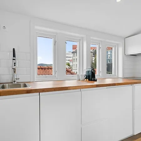 Modern Penthouse With A View - Behind Bryggen
