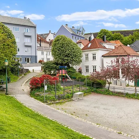 Modern Penthouse With A View - Behind Bryggen * ベルゲン
