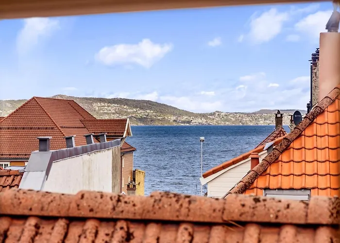 Modern Penthouse With A View - Behind Bryggen *